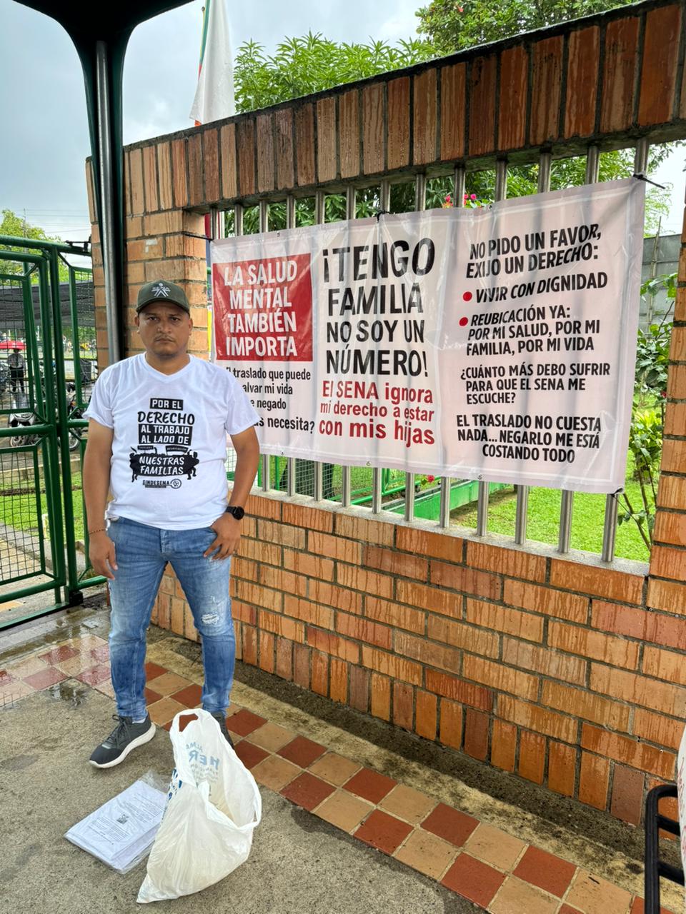 Alan David Medina funcionario del SENA en La Dorada, que está solicitando desde hace años un traslado a la sede de apartadó