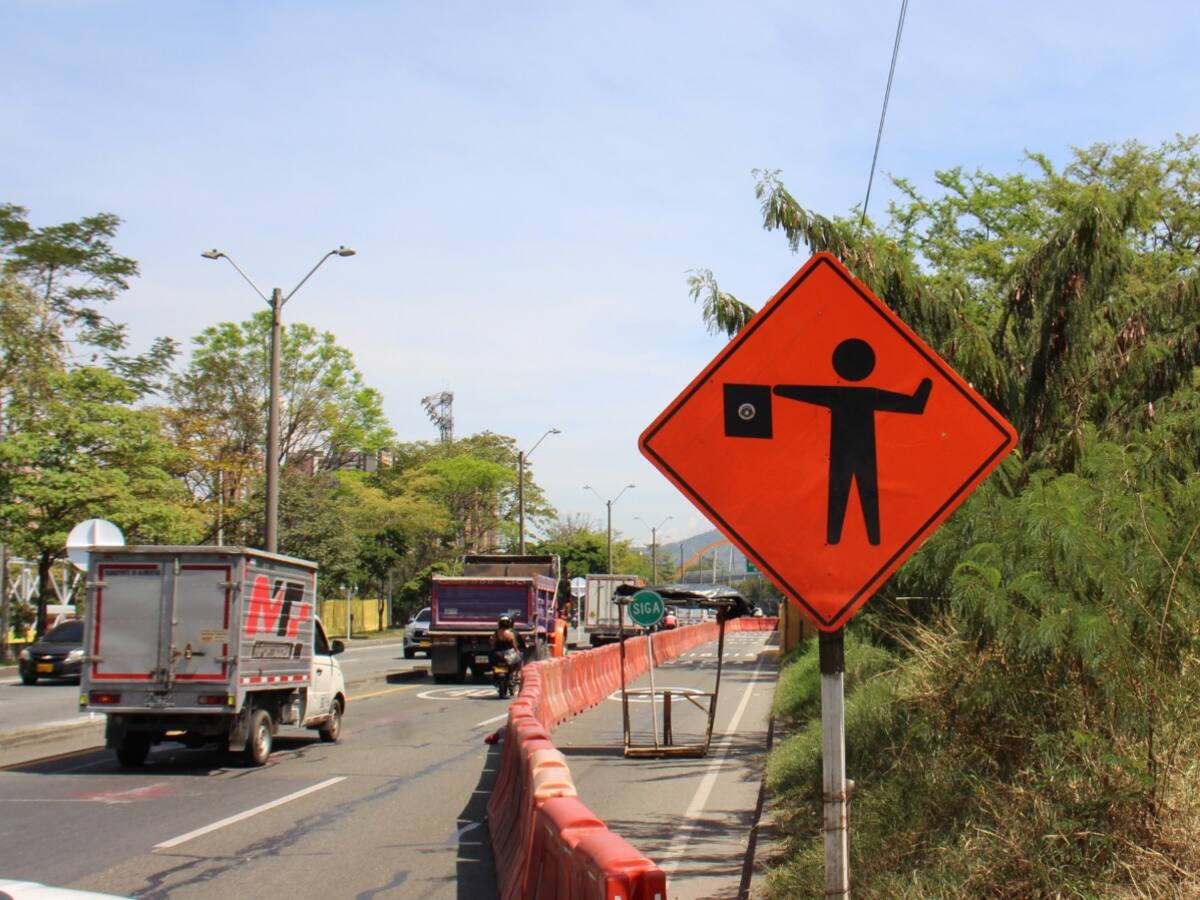 Medida preventiva en la avenida Regional debido a obras en redes de servicios públicos