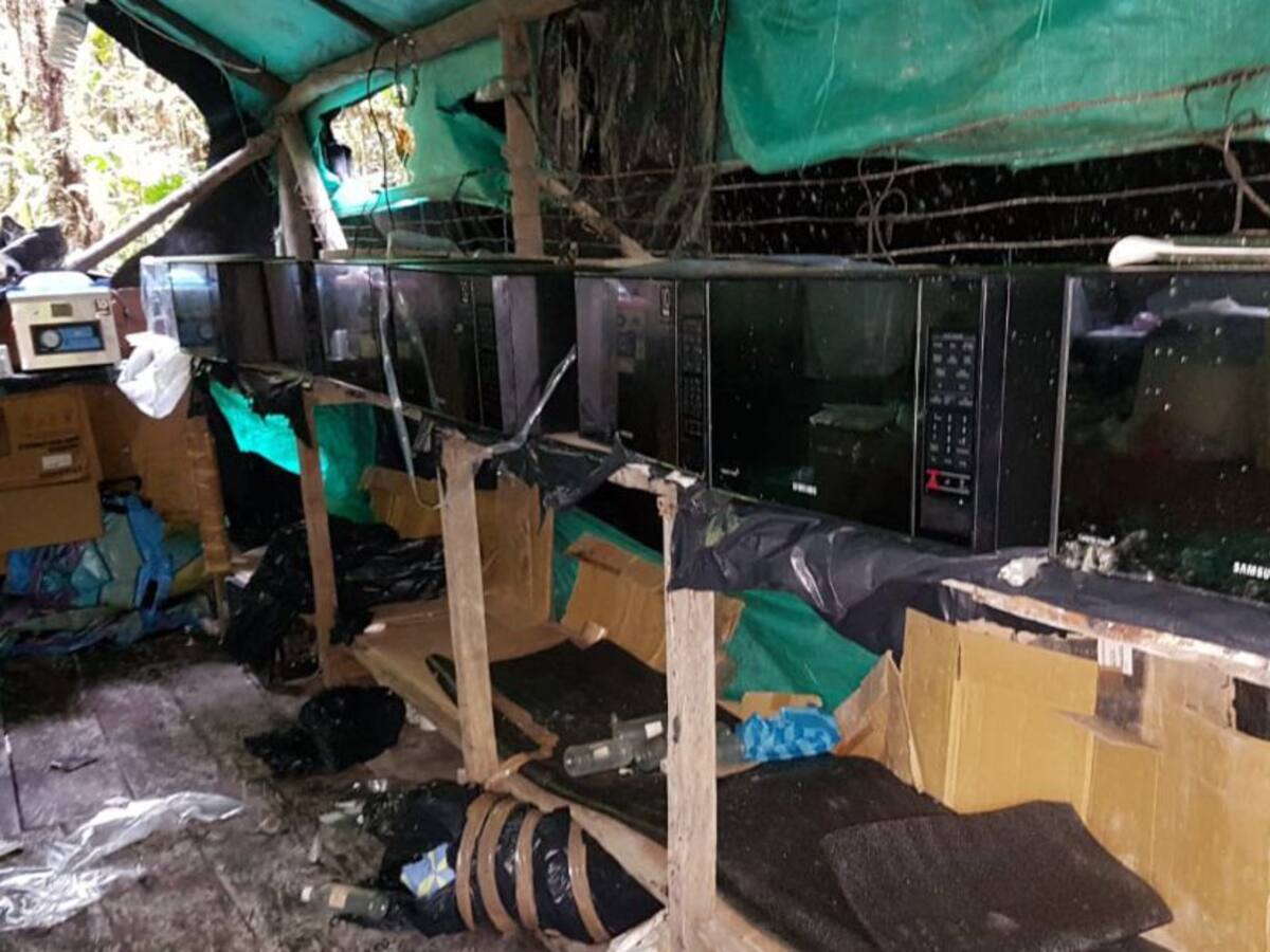 Policía no registró coca incautada en laboratorio de la finca Sanclemente