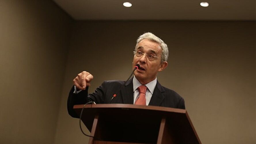 Uribe cuestionó que compulsa de copias en su contra se dé en vísperas de elecciones. Foto: Colprensa