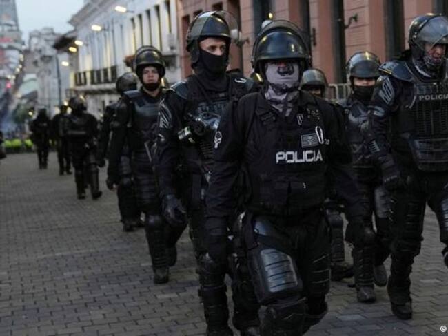 Ecuador incorpora 8.000 nuevos policías para enfrentar criminalidad