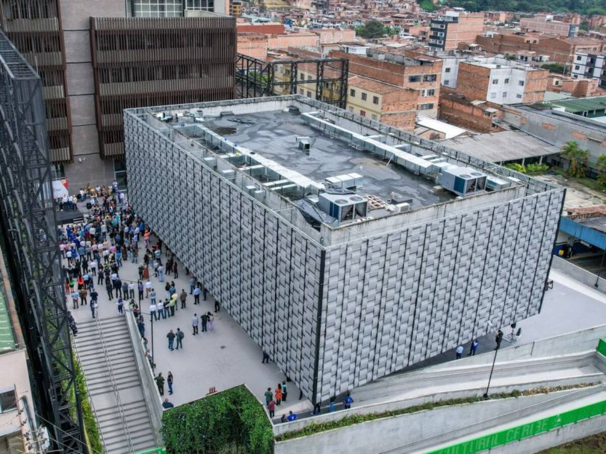 Se abre el telón del Teatro Caribe