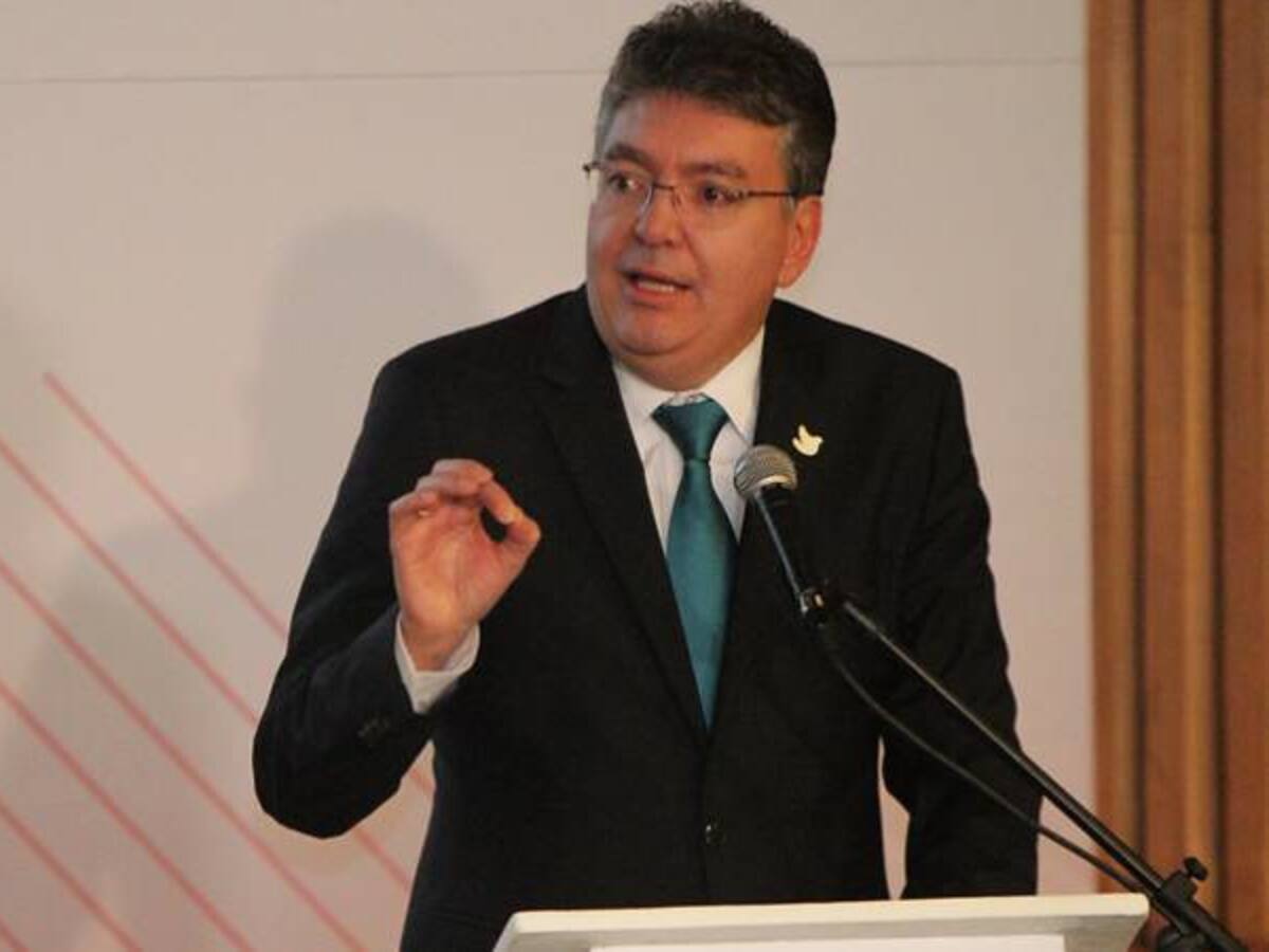 Gobierno insiste en que economía crecerá más de 3% este año
