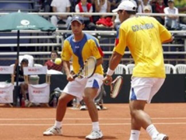 Santiago Giraldo y Carlos Salamanca se enfrentaran en semifinales de torneo de tenis en Quito