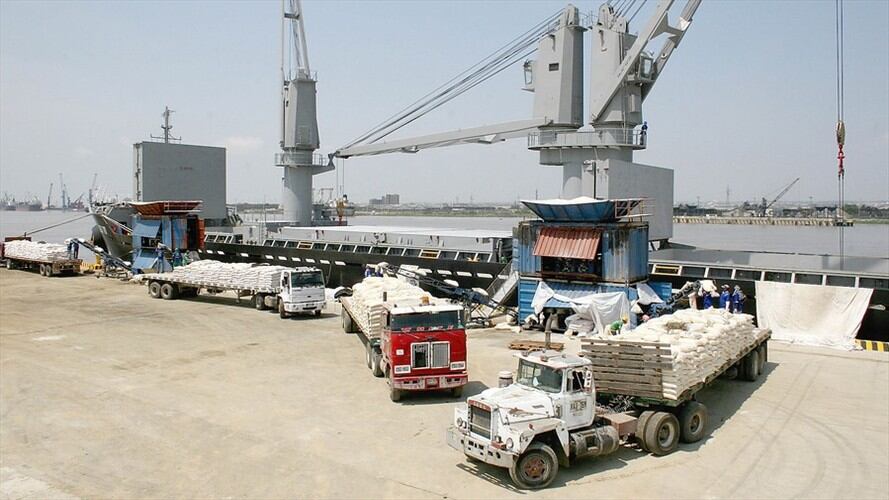Puerto de Barranquilla estudia demandar a Cormagdalena por no garantizar la estabilidad en el canal de acceso al puerto. Foto: Colprensa