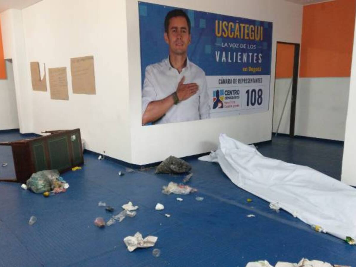 Concejal denuncia ataque a sede del Centro Democrático en Bogotá