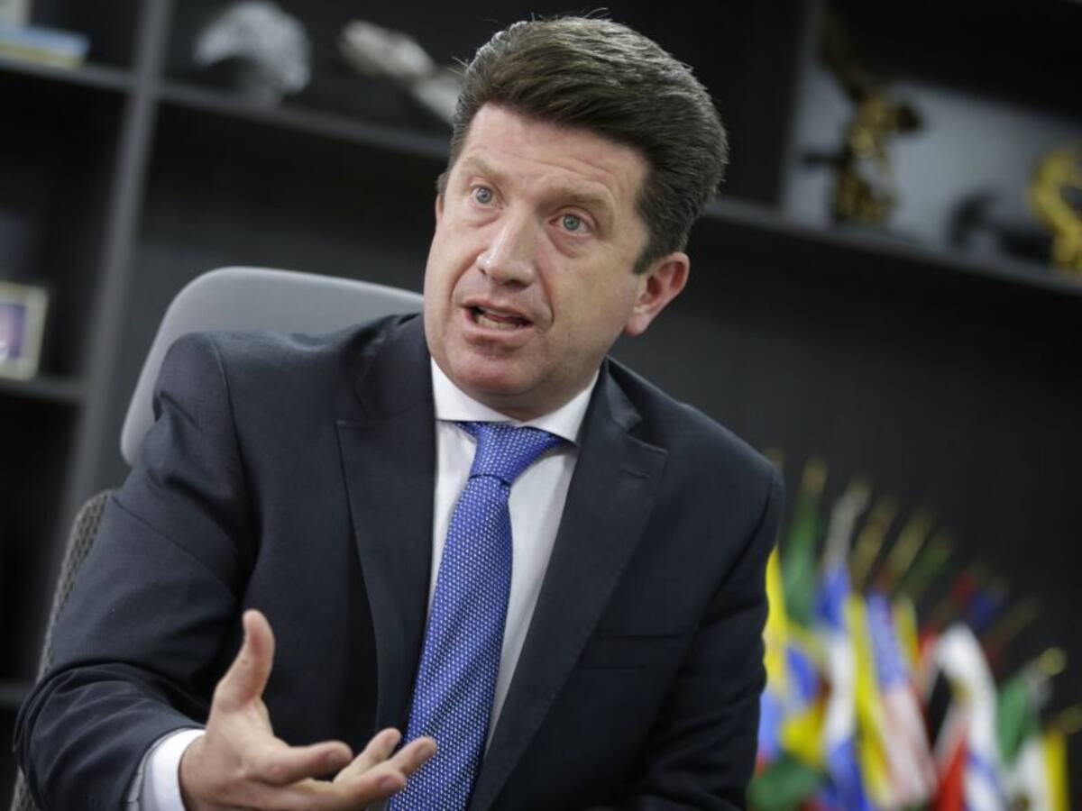 "Vamos a dar con los autores materiales e intelectuales del atentado"