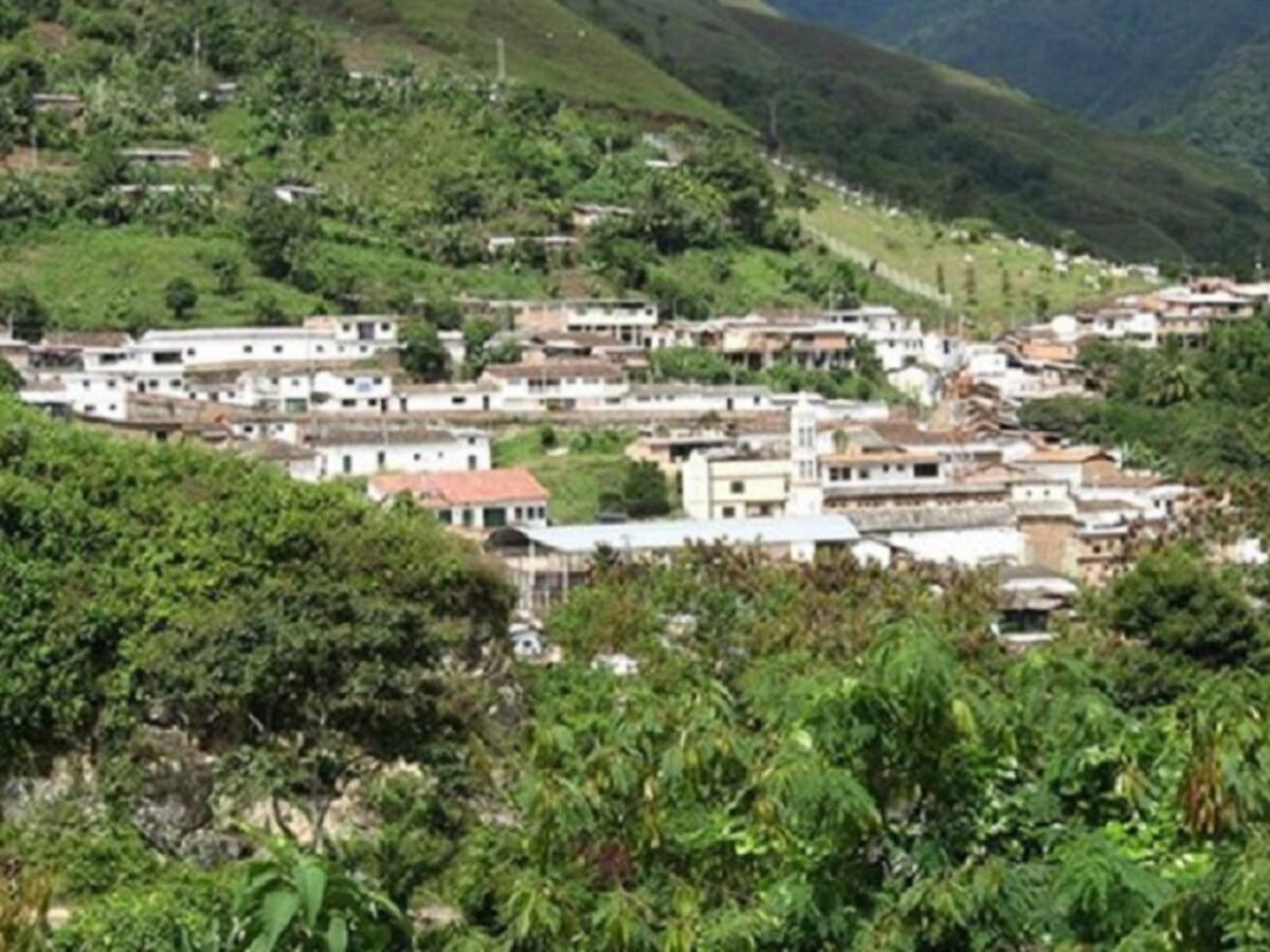 Advierten desplazamientos por acciones violentas