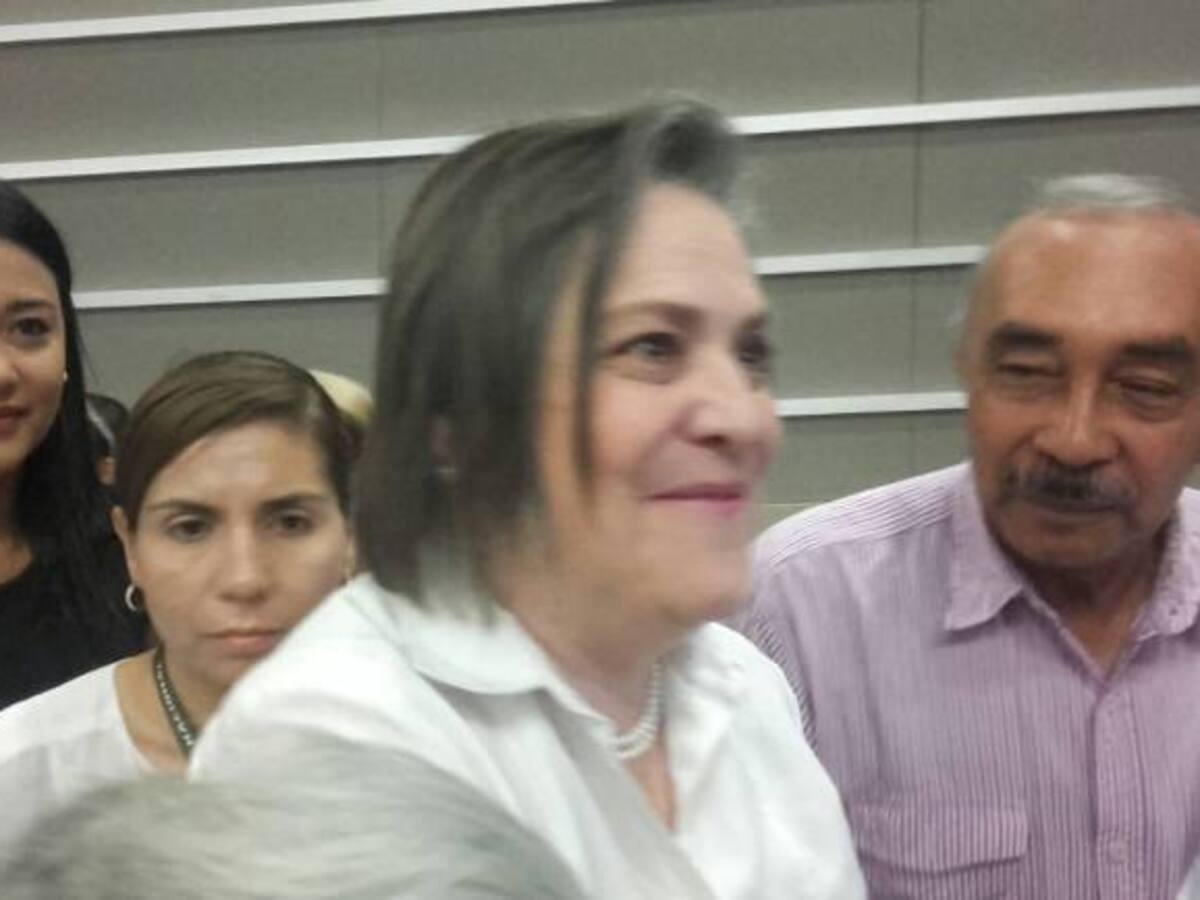 Estamos atendiendo requerimientos de la Clase educadora: Mintrabajo