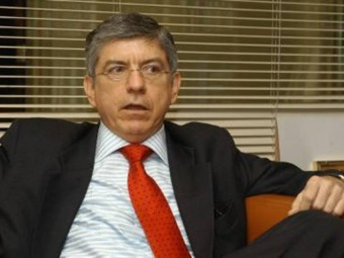 Liberalismo garantiza continuidad de la política de seguridad democrática de Uribe