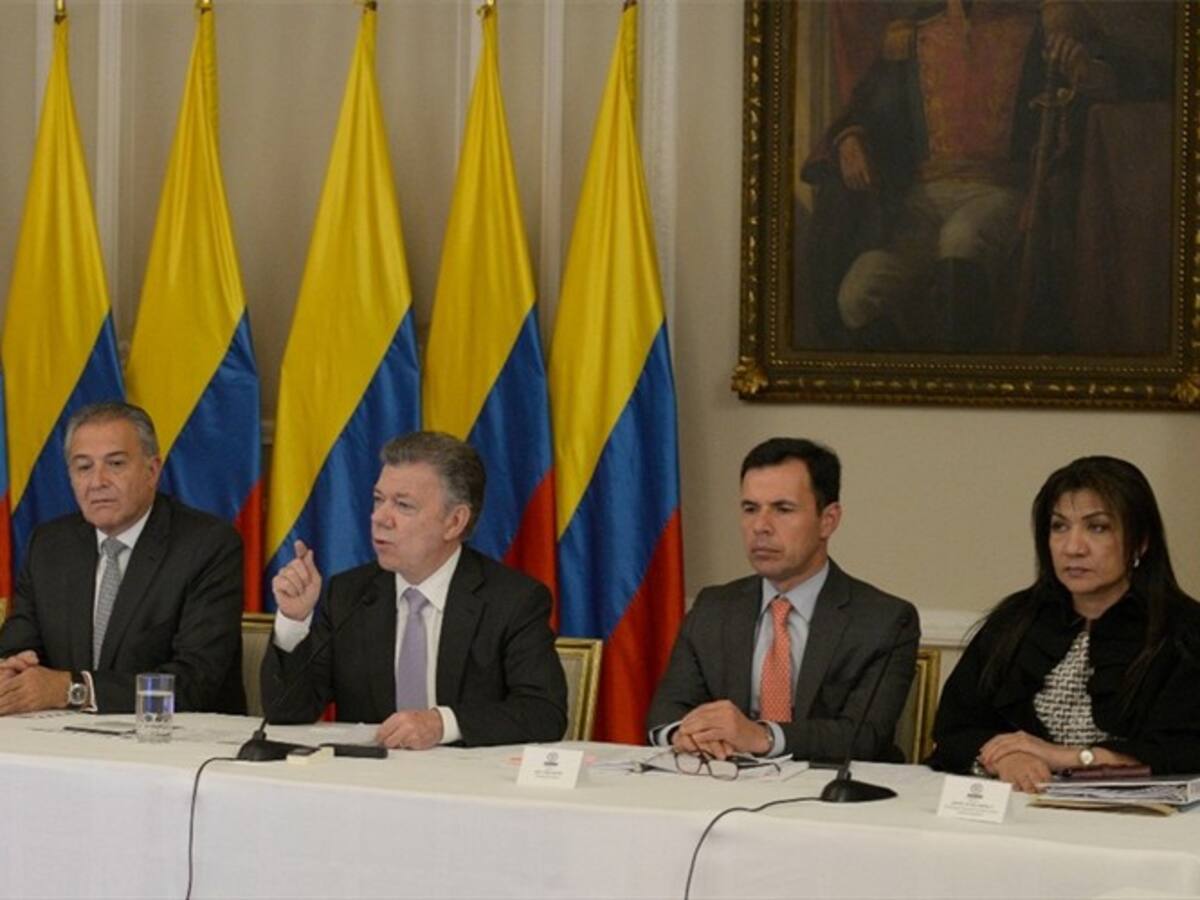 Santos hizo un llamado para que cese la violencia y agresiones contra candidatos