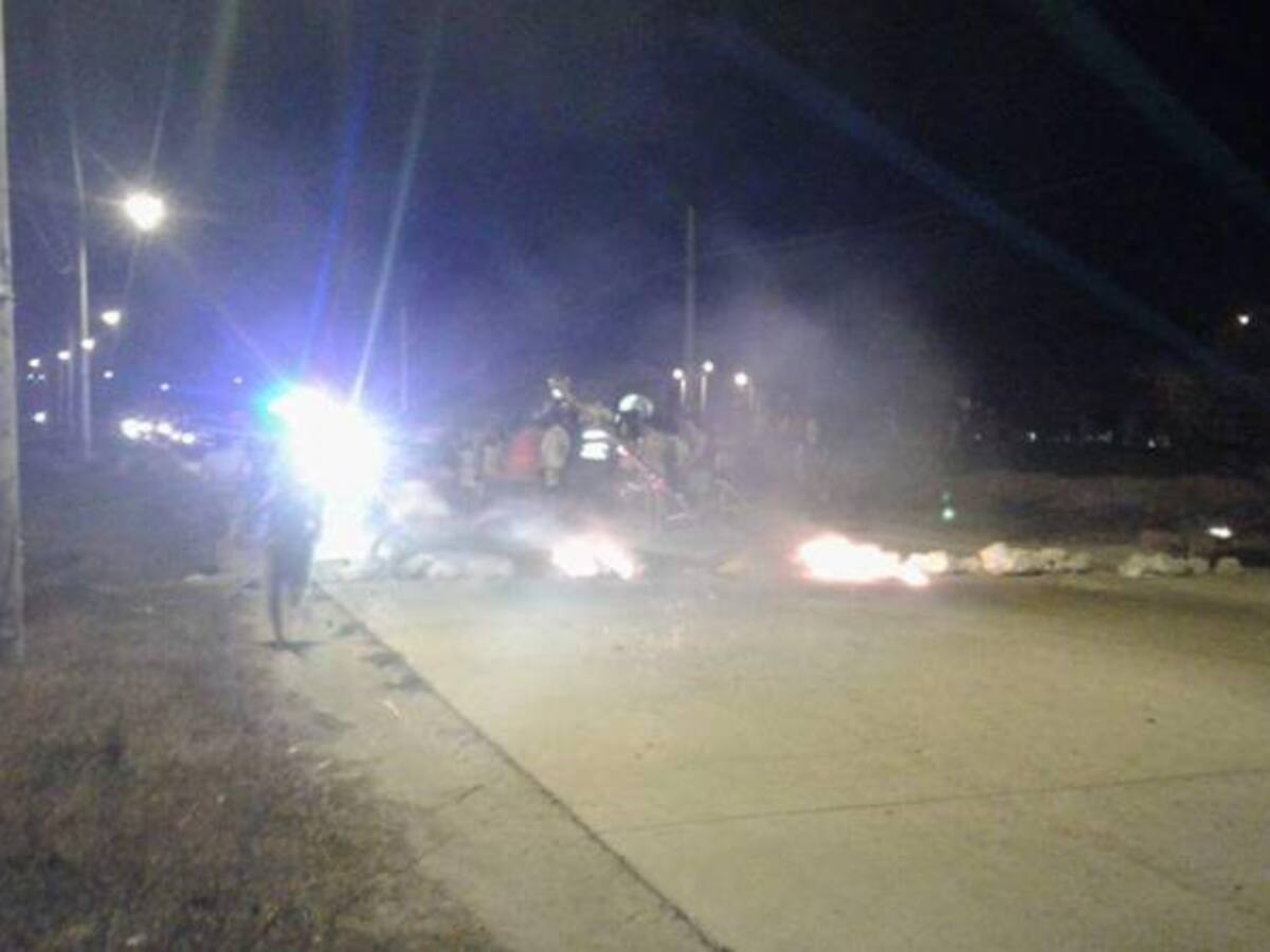 Bloqueos se tomaron nuevamente las vías de Barranquilla por falta de luz