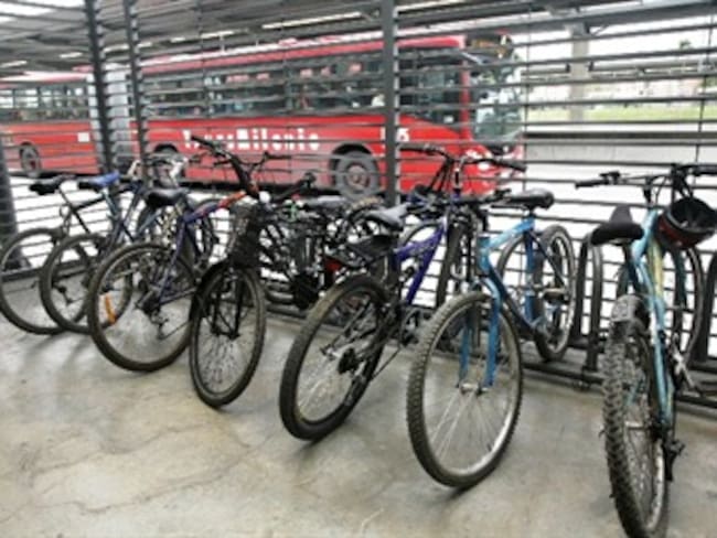 Más de 200 zonas de parqueo gratuito para bicicletas en el día sin carro en Bogotá
