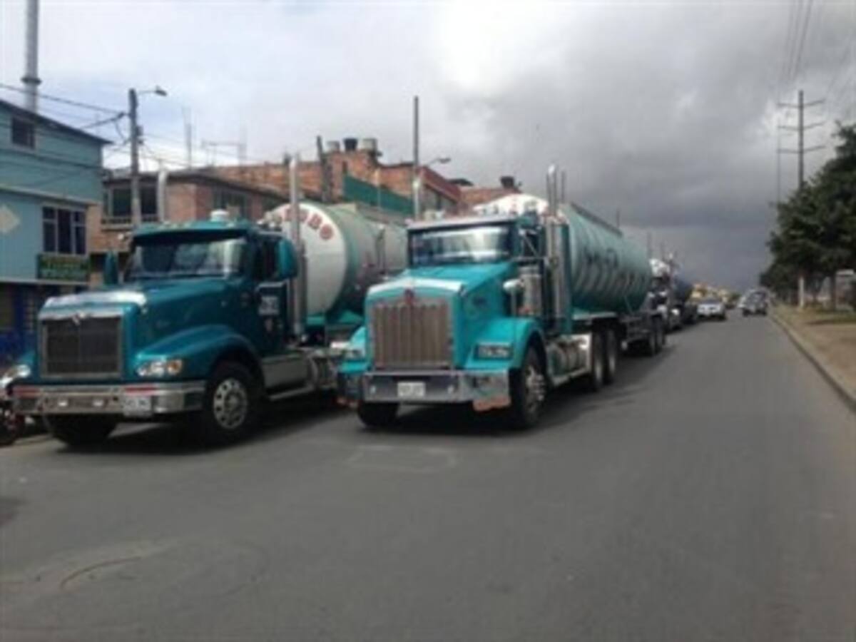 Proponen restringir vehículos de carga en Autopista del Sur