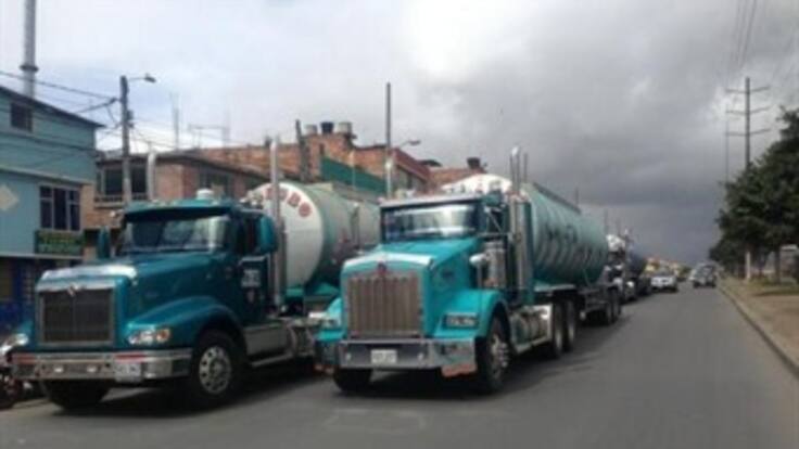 Proponen restringir vehículos de carga en Autopista del Sur
