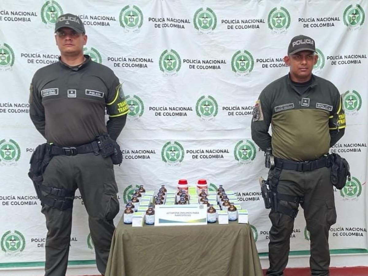 Policía incauta ketamina y soda cáustica en vía de Bolívar