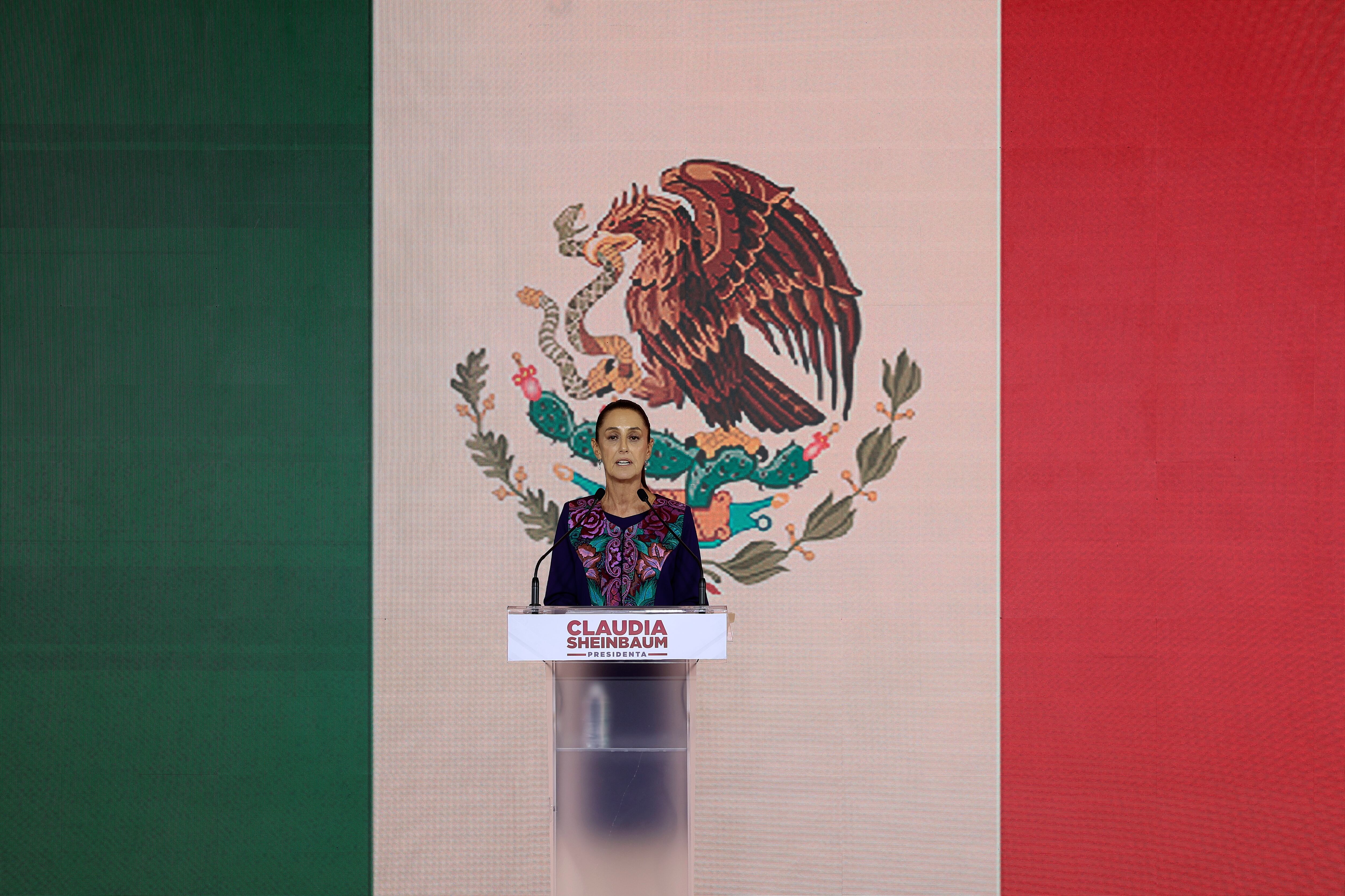 CIUDAD DE MÉXICO, 03/06/2024.- Claudia Sheinbaum será la primera presidente en la historia de México. EFE/José Méndez