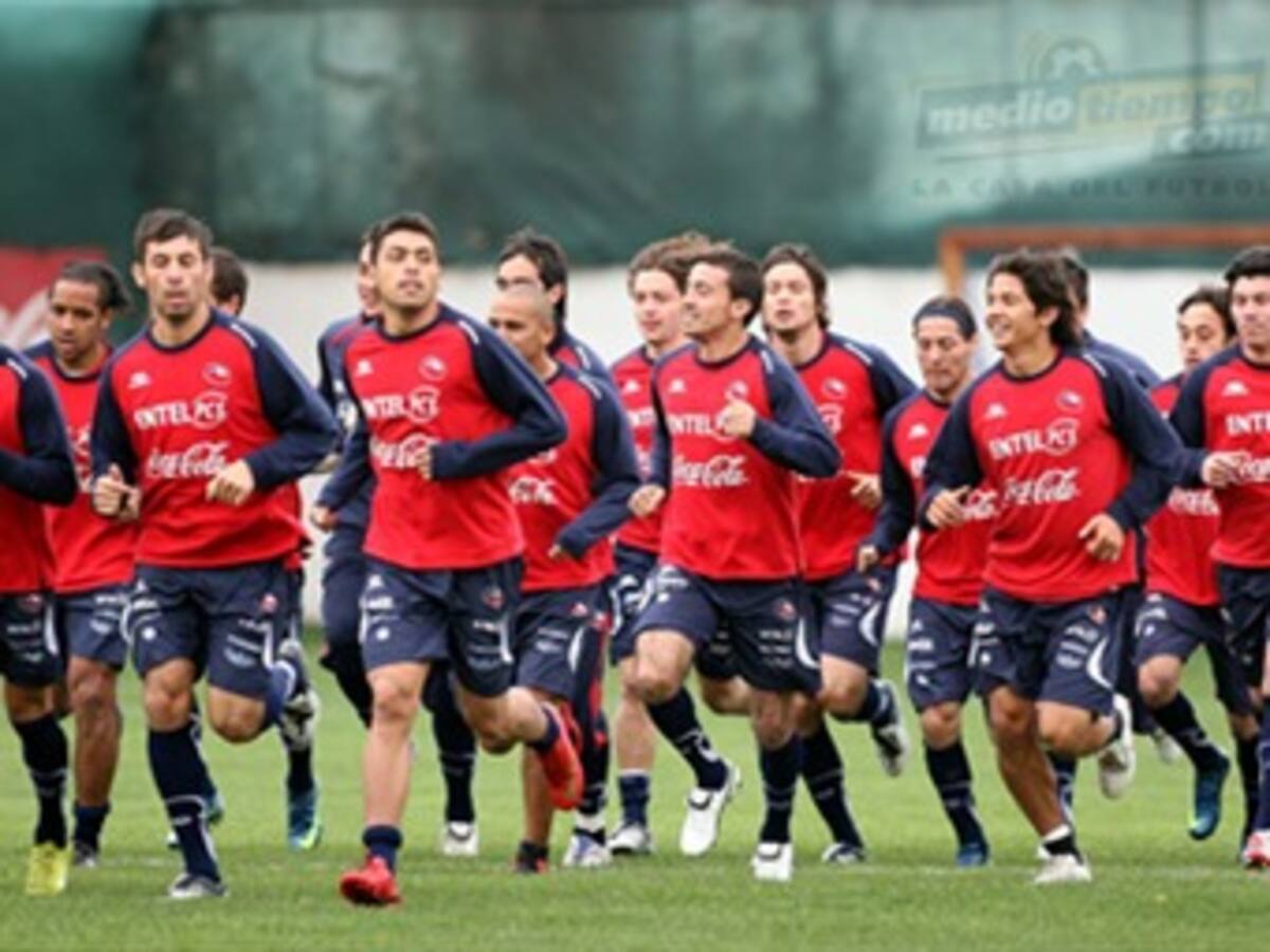 MUNDIAL/ Chile busca jugadores del exterior para amistosos