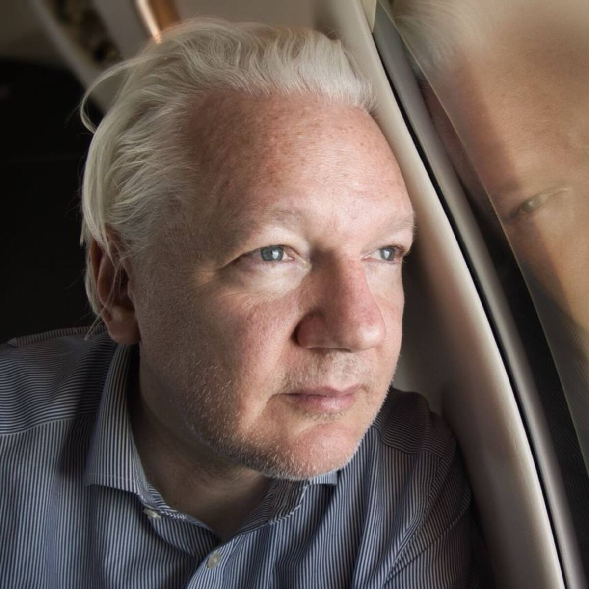 Padre de Julian Assange en La W: “un alivio para él estar en casa, pero no para la prensa”