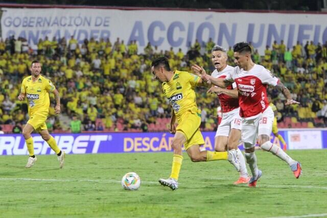 Bucaramanga vs. Santa Fe por la fecha 1 de cuadrangulares