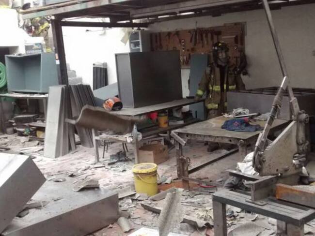 Dos personas heridas por explosión en fábrica del norte de Bogotá
