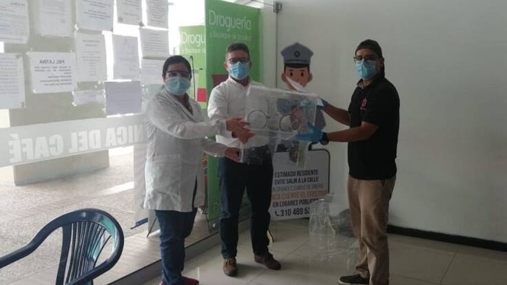 20 dispositivos para protección médica entrega Universidad Von Humboldt