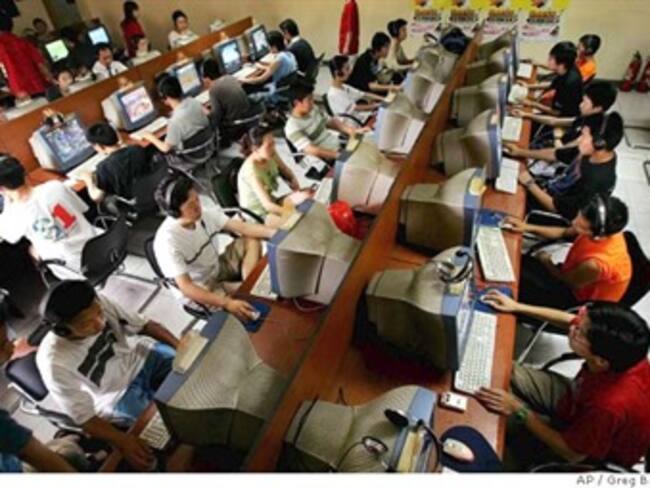 Dos millones de personas trabajan en vigilancia y la censura de internet en China