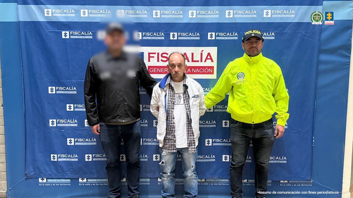 Judicializan a hombre por asesinar y abandonar en una caja el cuerpo de una mujer en Medellín