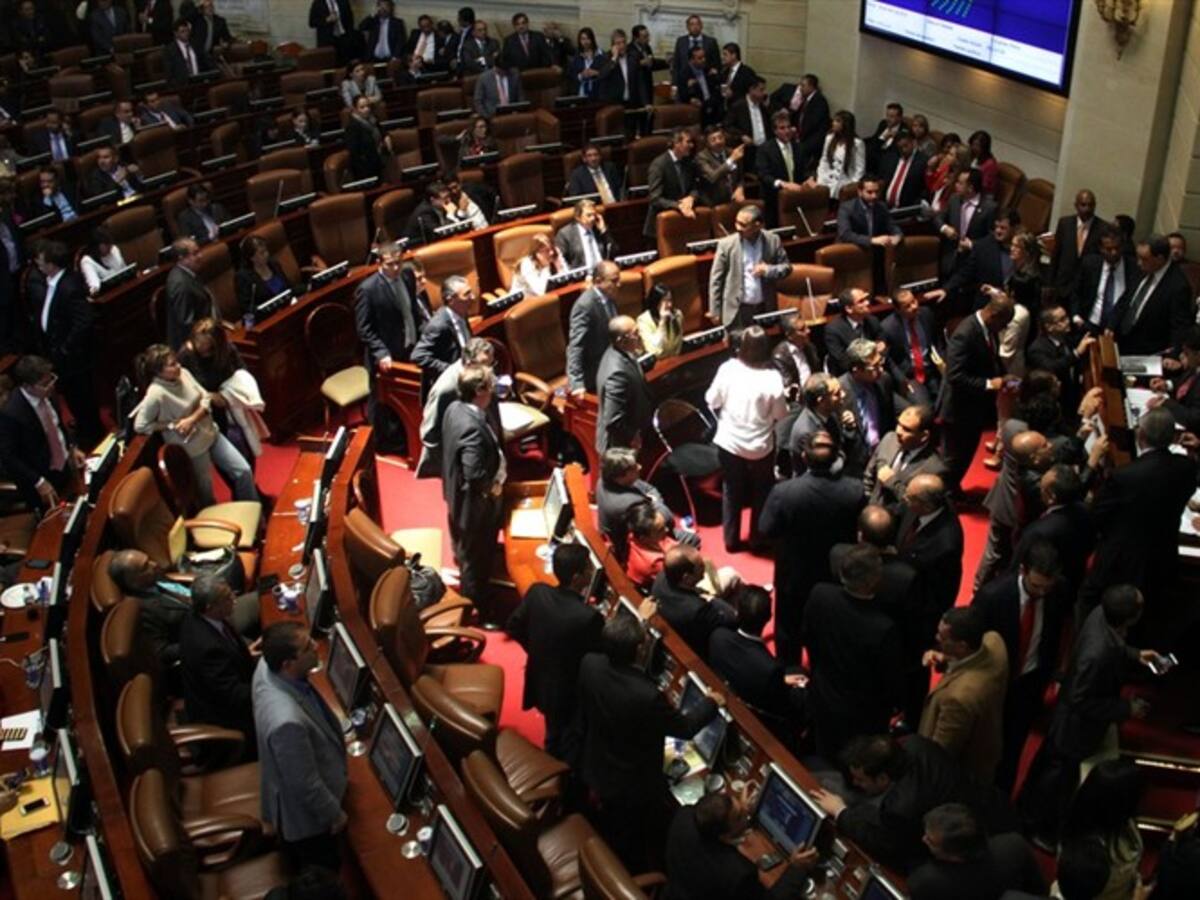 Nos declaramos en una oposición constructiva: senador saliente Alianza Verde