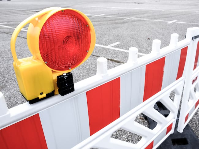 Vía cerrada imagen de referencia. Foto: Getty Images.