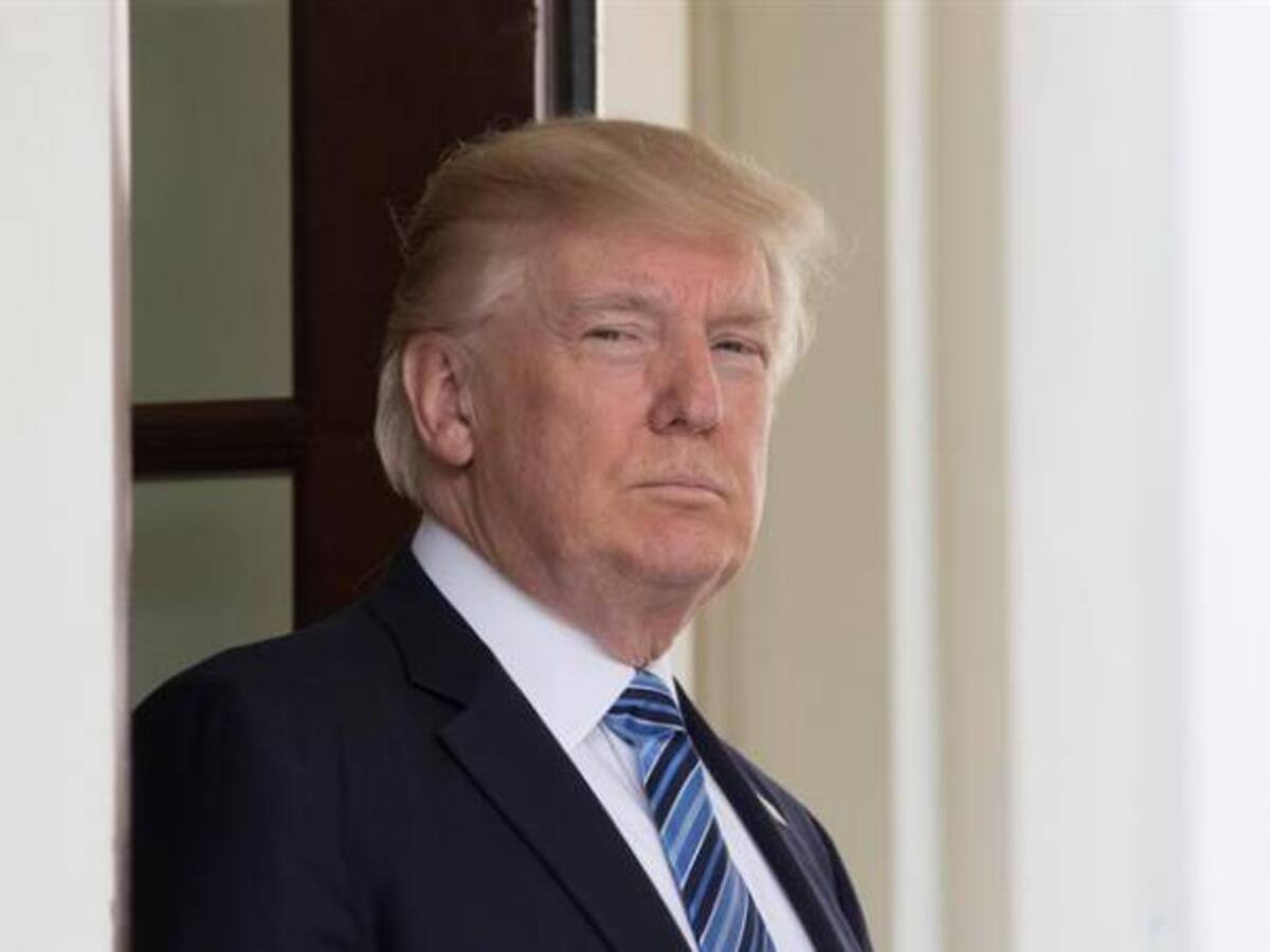 Donald Trump amenaza con abandonar labores de recuperación en Puerto Rico