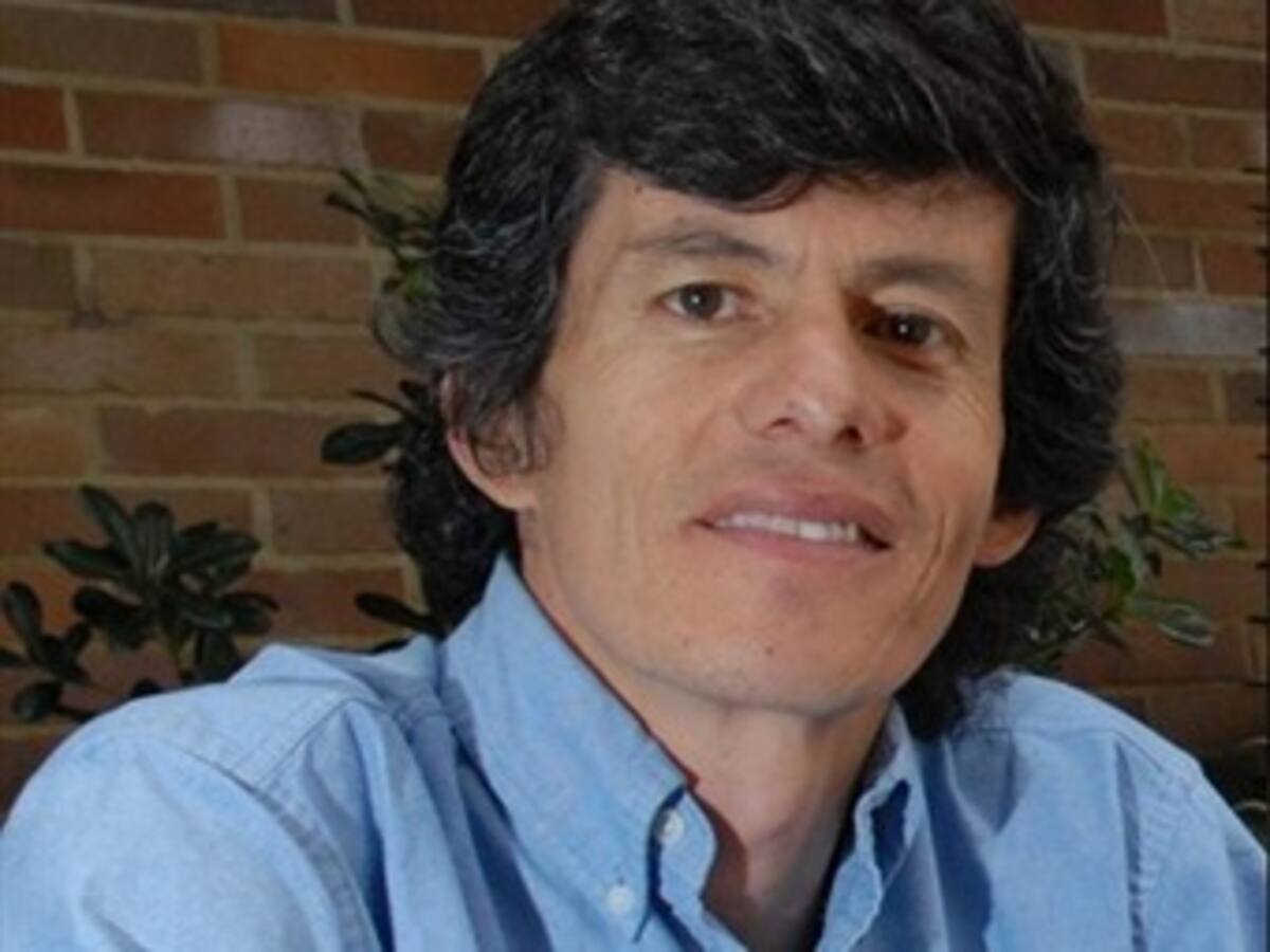 "En Bogotá tenemos a tío rico Mc Petro que guarda pero no ejecuta": Flórez