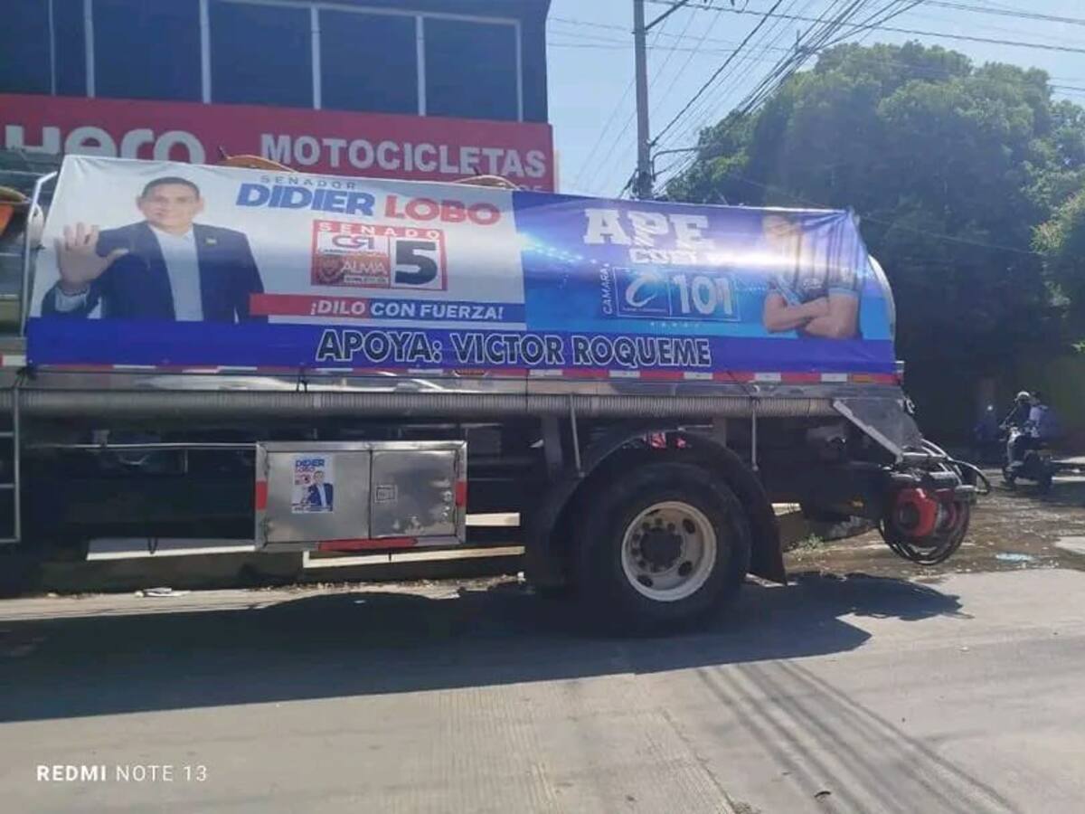 “Es un ejercicio macabro politiquero con agua a cambio de votos en Aguachica”: Fernando Caballero