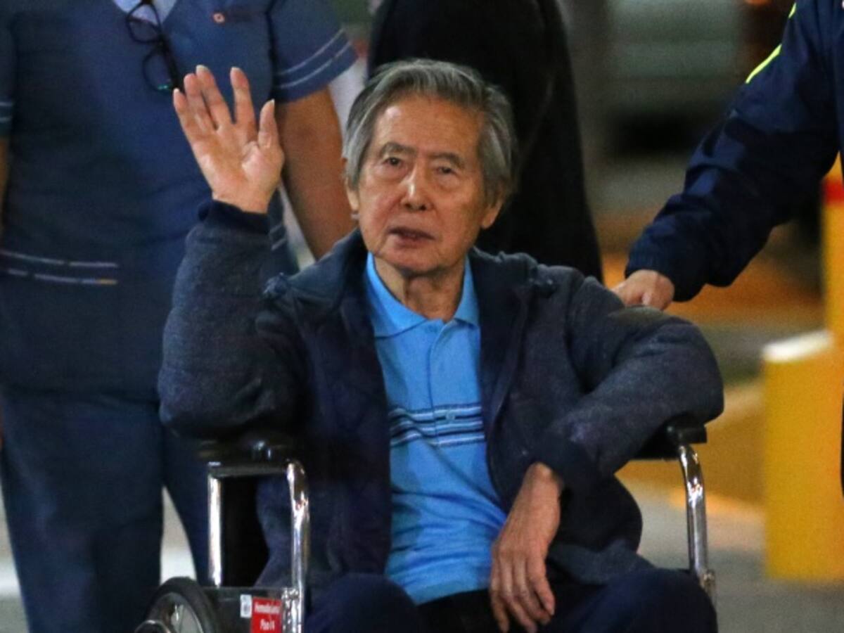 Fujimori critica arresto de Keiko y pide a sus hijos que estén "unidos"