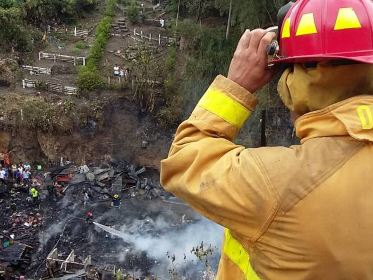 Bomberos de Armenia reiteran denuncias por falta de personal