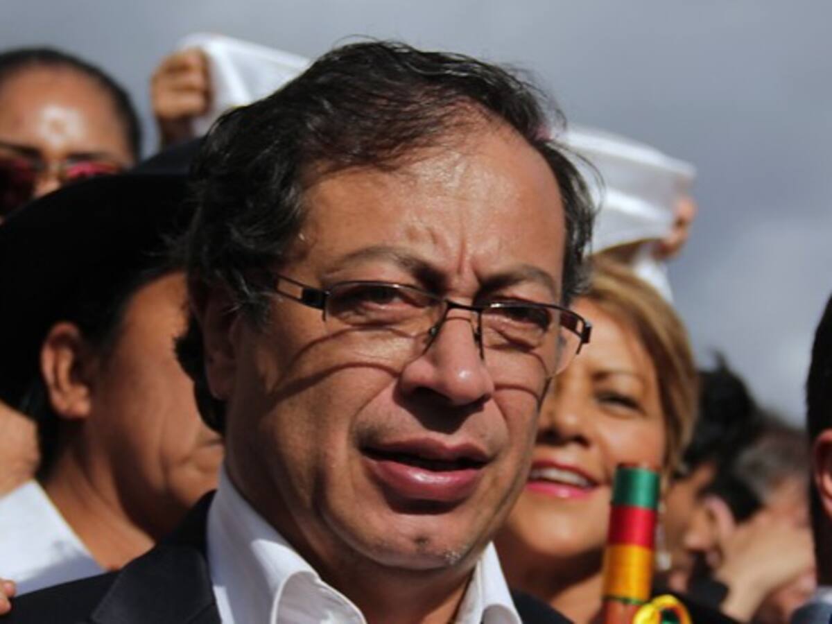 Iván Duque es un títere de Álvaro Uribe: Gustavo Petro