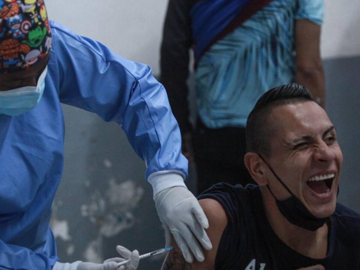 Colombia podría cerrar el 2021 con declaratoria de emergencia sanitaria