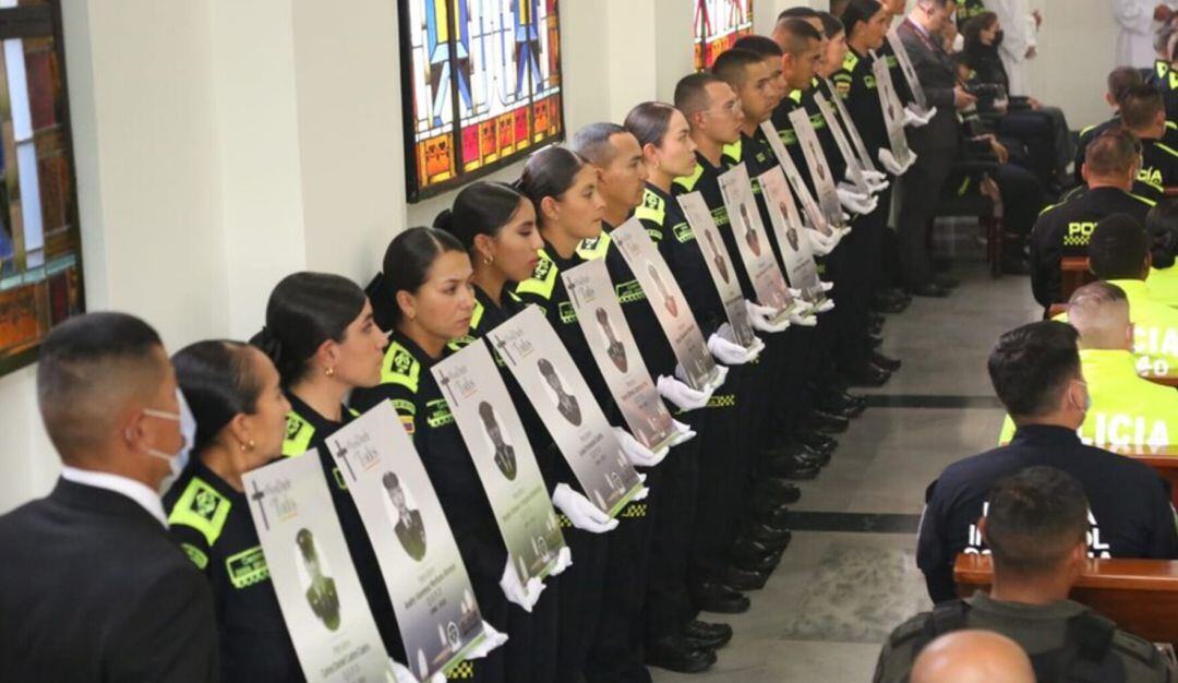 A través de ceremonias religiosas, las autoridades rindieron homenaje a los 36 uniformados que han sido asesinados este año
