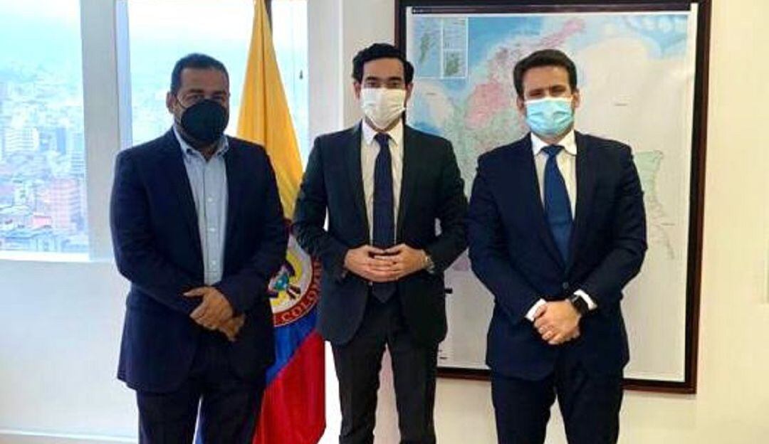 El alcalde Carlos Cabrales estuvo reunido con el Director Nacional de Planeación, Luis Alberto Rodríguez y el representante a la Cámara, Jorge Benedetti