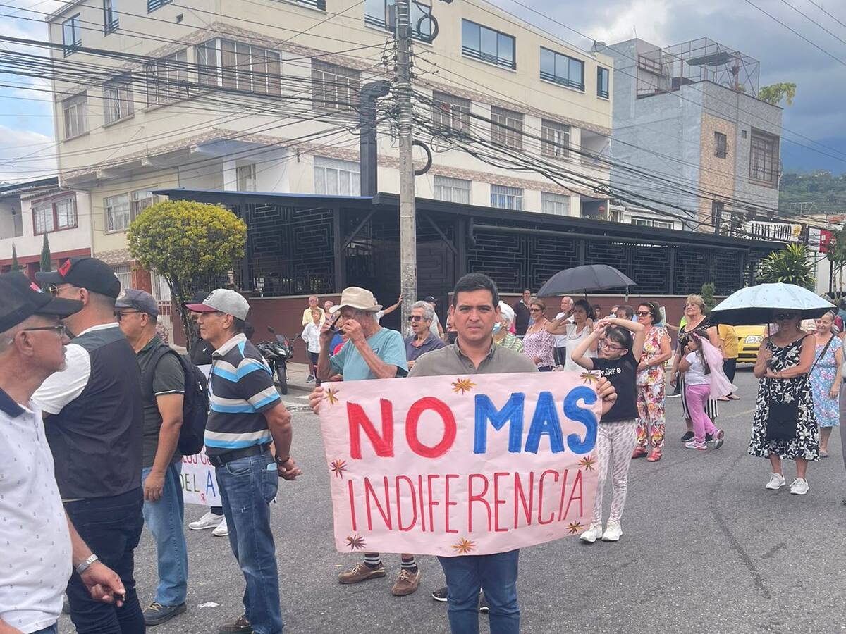 Protesta en Floridablanca por inseguridad alrededor del parque Acualago