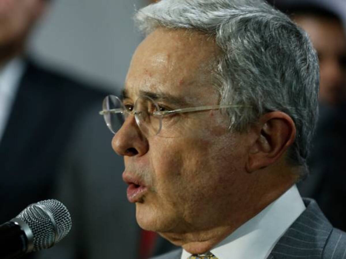 Sectores cristianos le piden a Uribe que reflexione y piense en las víctimas