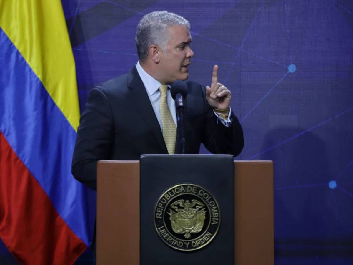 Duque plantea "reparaciones express" para víctimas del conflicto