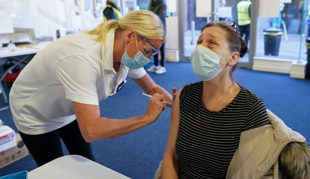 Vacunación en Reino Unido