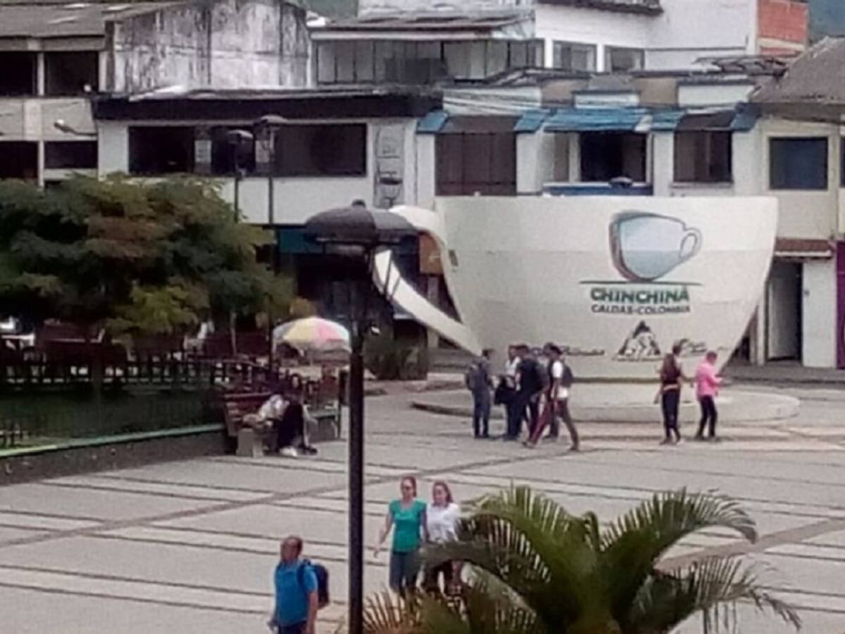 Periodista comparó a las mujeres con pollos asados: “Motivan a que las saboreen”