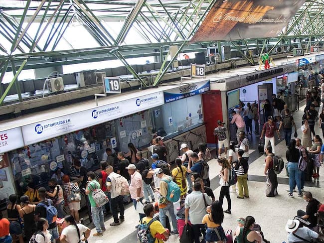 Los transportadores ajustaron quince días sin poder movilizar a los usuarios con normalidad en Antioquia. Foto: Terminales Medellín.