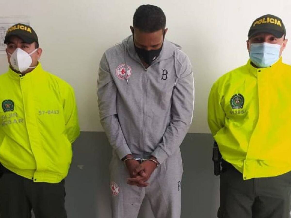 Capturan a alias 'El Gordo 40', señalado líder de la banda Los 40 Negritos
