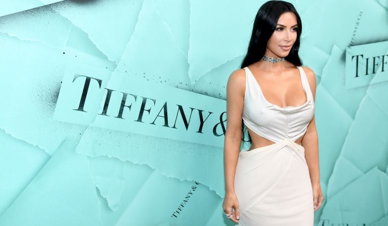 ¡En topless! Así posó Kim Kardashian junto a su hija