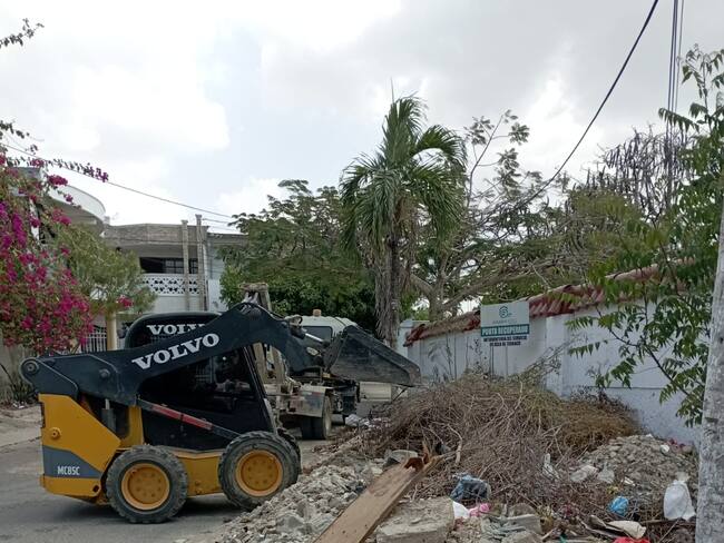 Recogen una tonelada de basura en alrededores del cementerio de Turbaco