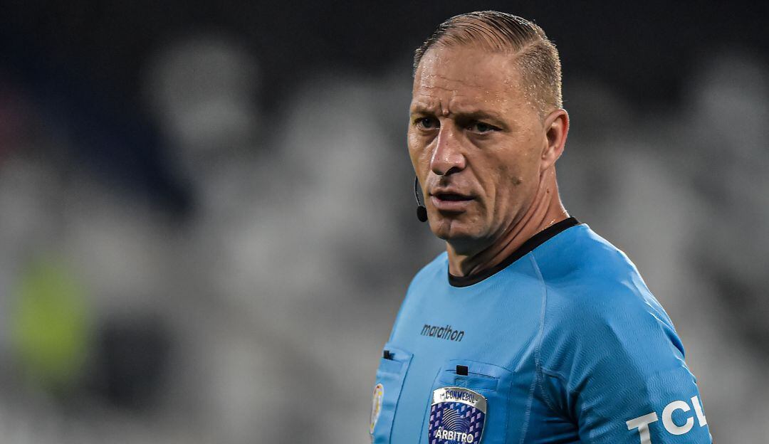 Néstor Pitana, árbitro argentino