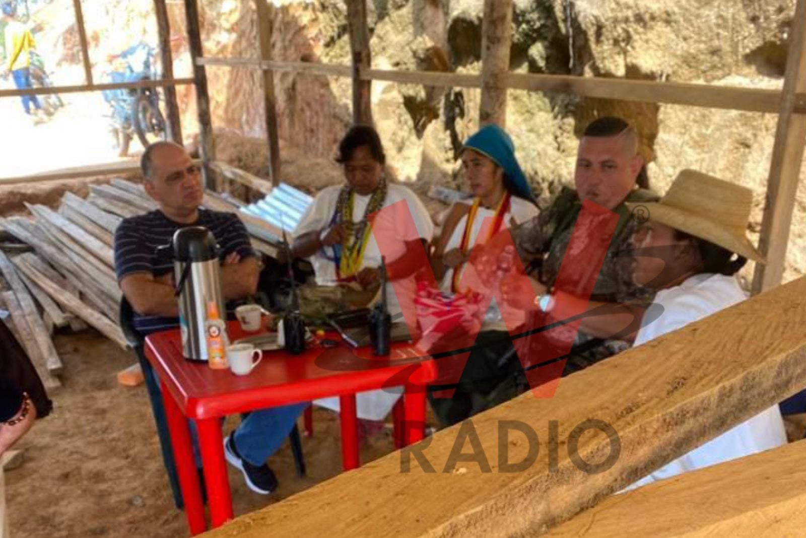 Carlos Pinedo y alias 'Camilo'. Foto: Proporcionada por José David Rodríguez